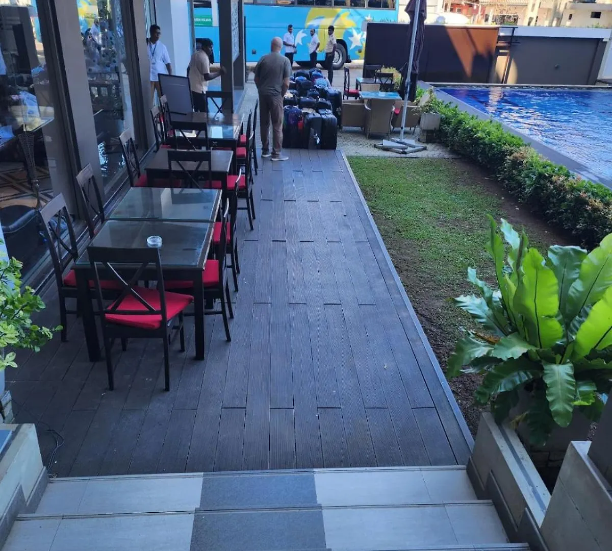 Ruvisha Beach Hotel Negombo
