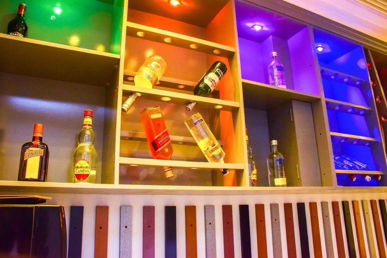 Ruvisha Beach Hotel Negombo